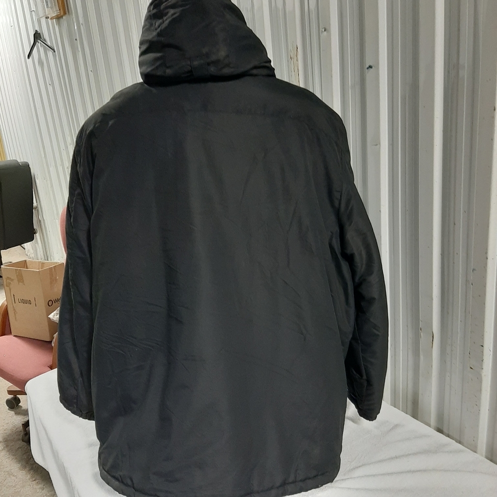 Man's winter jacket - Picture 7 of 8